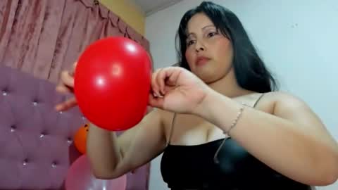 konie Diaz online show from October 2025 02:11:02 AM