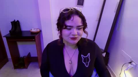 Snapshot of koning_moretti chatting on February 2026 04:54:02 AM camila online show from February 2026 04:54:02 AM