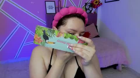 Snapshot of koning_moretti chatting on June 2026 04:12:02 AM camila online show from June 2026 04:12:02 AM