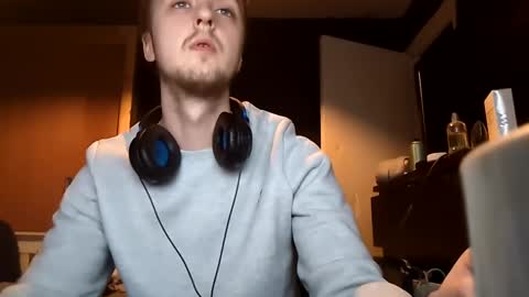 Snapshot of kookieskush chatting on February 2025 01:49:02 PM Kookies online show from February 2025 01:49:02 PM