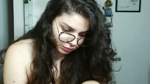 Karoll online show from September 2025 12:12:01 AM