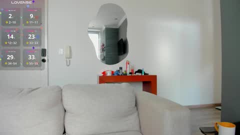 Twiix online show from November 2025 01:55:01 PM