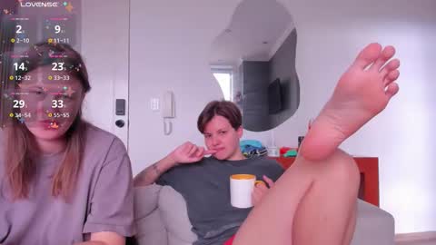 Twiix online show from November 2025 01:32:02 PM