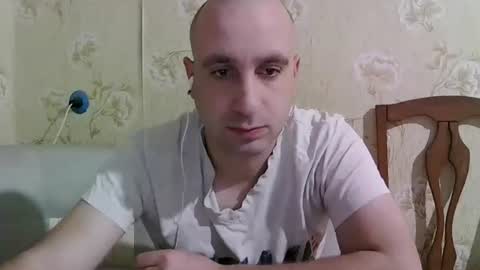 Snapshot of kostua31 chatting on October 2025 04:03:02 PM kvg-1994 online show from October 2025 04:03:02 PM