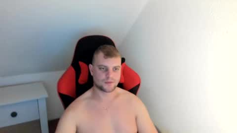 Snapshot of kozik1992 chatting on December 2024 09:04:01 PM Bartek online show from December 2024 09:04:01 PM