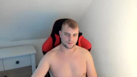 Snapshot of kozik1992 chatting on December 2024 07:25:01 AM Bartek online show from December 2024 07:25:01 AM