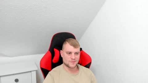 Snapshot of kozik1992 chatting on December 2024 11:18:02 PM Bartek online show from December 2024 11:18:02 PM