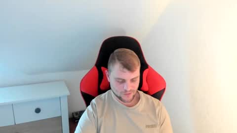 Snapshot of kozik1992 chatting on December 2024 02:07:01 PM Bartek online show from December 2024 02:07:01 PM