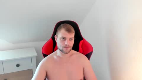 Snapshot of kozik1992 chatting on December 2024 09:44:01 AM Bartek online show from December 2024 09:44:01 AM