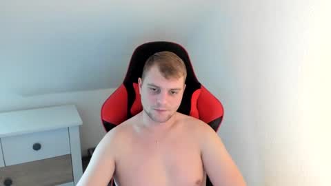 Snapshot of kozik1992 chatting on December 2024 09:42:01 AM Bartek online show from December 2024 09:42:01 AM