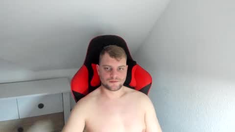 Snapshot of kozik1992 chatting on January 2025 10:28:02 PM Bartek online show from January 2025 10:28:02 PM