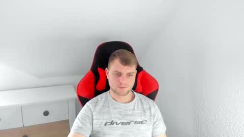 Snapshot of kozik1992 chatting on February 2025 03:38:01 PM Bartek online show from February 2025 03:38:01 PM