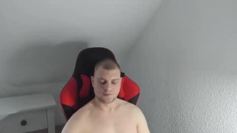 Snapshot of kozik1992 chatting on February 2025 07:01:02 AM Bartek online show from February 2025 07:01:02 AM