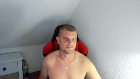 Snapshot of kozik1992 chatting on October 2025 04:50:01 PM Bartek online show from October 2025 04:50:01 PM