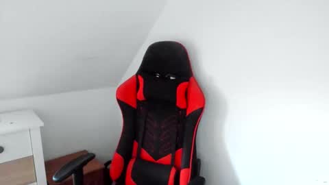 Snapshot of kozik1992 chatting on October 2025 11:25:01 AM Bartek online show from October 2025 11:25:01 AM