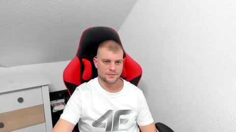 Snapshot of kozik1992 chatting on December 2025 11:32:01 PM Bartek online show from December 2025 11:32:01 PM