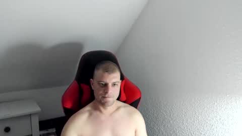 Snapshot of kozik1992 chatting on December 2025 05:16:01 AM Bartek online show from December 2025 05:16:01 AM