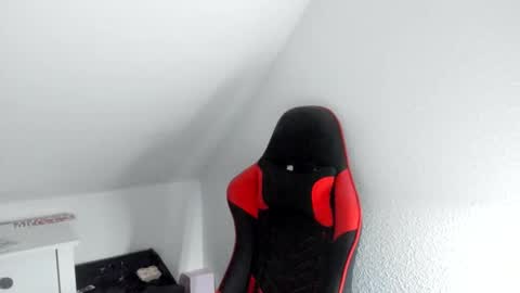 Snapshot of kozik1992 chatting on December 2025 06:51:01 AM Bartek online show from December 2025 06:51:01 AM