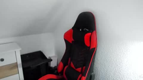 Snapshot of kozik1992 chatting on February 2026 07:06:02 AM Bartek online show from February 2026 07:06:02 AM