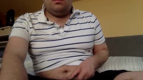 kr4k3n_ online show from April 2026 06:10:02 PM