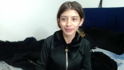 kratos_and_afrodita online show from December 2025 01:11:02 AM