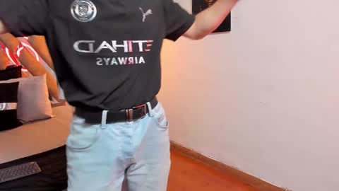 Snapshot of kraven_lust chatting on October 2025 03:07:02 AM Kraven online show from October 2025 03:07:02 AM