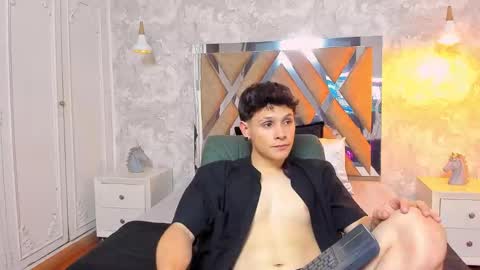 Snapshot of kraven_lust chatting on October 2025 03:20:02 AM Kraven online show from October 2025 03:20:02 AM