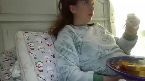 krazyred1027 online show from February 2026 01:14:01 AM