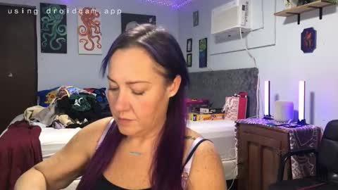 kreamyk420 online show from December 2025 10:11:02 AM