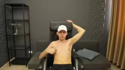 KrewVaughn online show from March 2026 08:21:01 AM