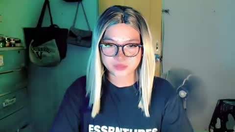 krezikeed online show from May 2026 11:17:01 AM