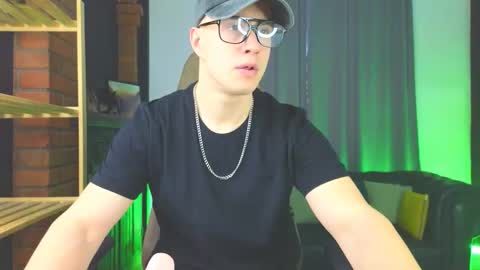 kris_braun online show from February 2026 09:45:02 AM