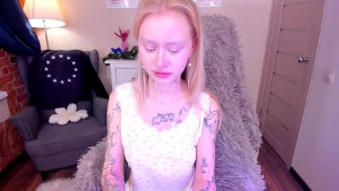 kris_grant online show from January 2025 10:17:01 AM