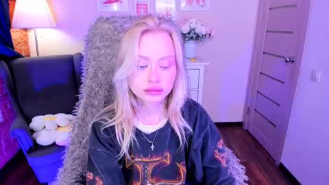 kris_grant online show from March 2025 10:13:02 AM