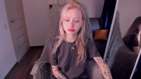 kris_grant online show from February 2026 10:29:01 AM