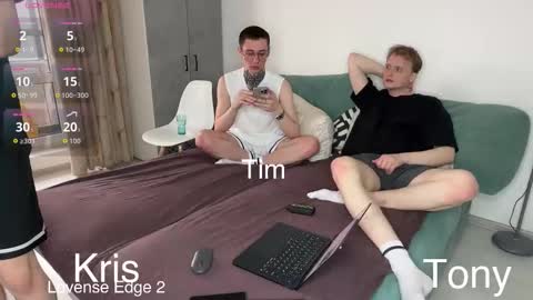 Snapshot of kris_robinson chatting on February 2026 07:51:01 AM Kris online show from February 2026 07:51:01 AM