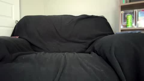 Kriscrinkle online show from April 2026 04:27:01 PM