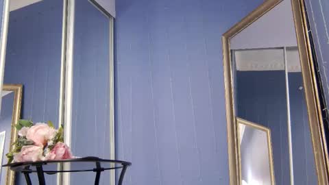 kriskras__ online show from October 2025 05:16:01 AM