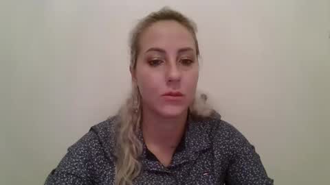 Snapshot of kriss_grace chatting on October 2025 06:27:02 PM Grace online show from October 2025 06:27:02 PM