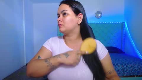 Snapshot of kriss_sweetboobs chatting on January 2025 11:00:02 AM kriss_sweetboobs online show from January 2025 11:00:02 AM