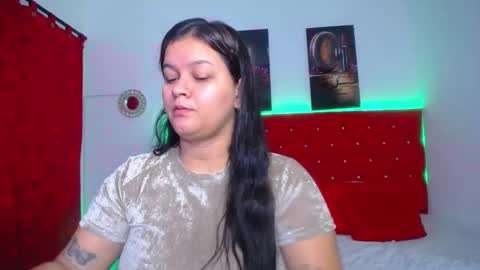 Snapshot of kriss_sweetboobs chatting on February 2025 12:11:02 PM kriss_sweetboobs online show from February 2025 12:11:02 PM