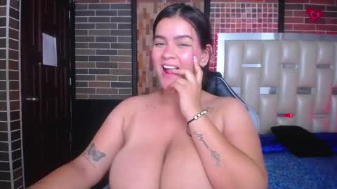 Snapshot of kriss_sweetboobs chatting on February 2025 03:30:02 PM kriss_sweetboobs online show from February 2025 03:30:02 PM