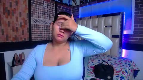 Snapshot of kriss_sweetboobs chatting on October 2025 12:35:02 PM kriss_sweetboobs online show from October 2025 12:35:02 PM
