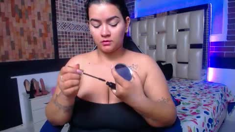Snapshot of kriss_sweetboobs chatting on October 2025 12:47:02 PM kriss_sweetboobs online show from October 2025 12:47:02 PM