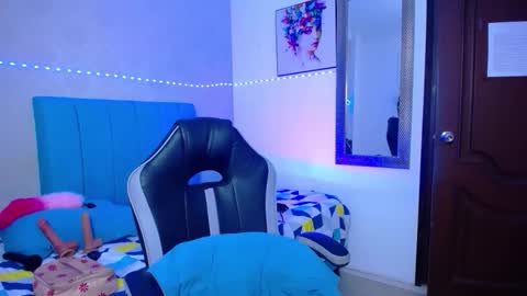 kriss_sweetboobs online show from February 2026 12:24:01 PM