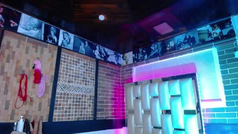 kriss_sweetboobs online show from April 2026 11:51:02 AM