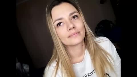 Snapshot of krisssexi chatting on December 2024 08:45:02 AM KrissSexi online show from December 2024 08:45:02 AM