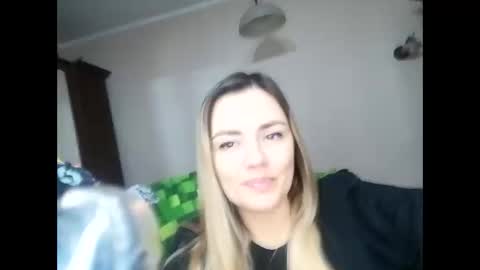 Snapshot of krisssexi chatting on January 2025 03:26:01 PM KrissSexi online show from January 2025 03:26:01 PM