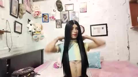 krisstal703358 online show from September 2025 08:38:01 AM