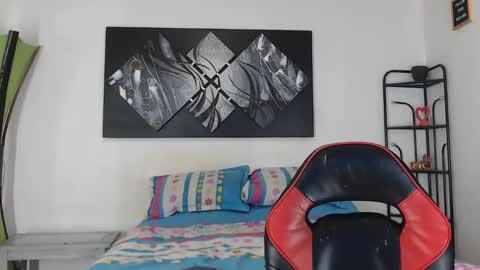 Snapshot of krissyyts chatting on September 2025 03:28:02 PM Andrea online show from September 2025 03:28:02 PM